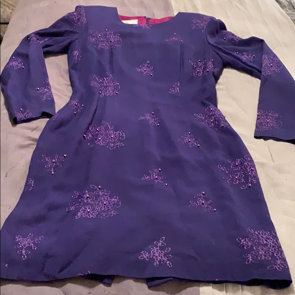 DRESS